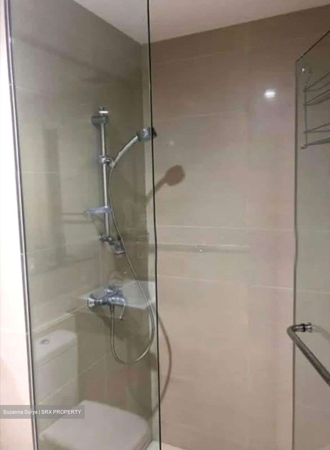 Waterfront Gold (D16), Condominium #589844751